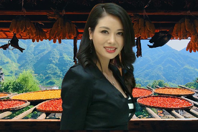 但武皇毕竟是武皇，他不再轻敌，开始正视若依的力量