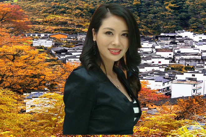 若依见才心喜，有收服之心他伸出一只手，指着帽衫男