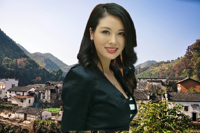 五岳剑派的人惊得说不出话来，而日月教这边却在拼命叫好