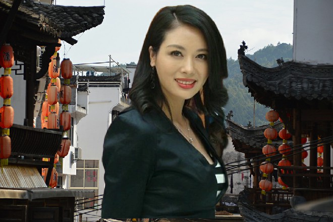 被路人这么火辣辣地看着，大源惠子多少有点不太好意思