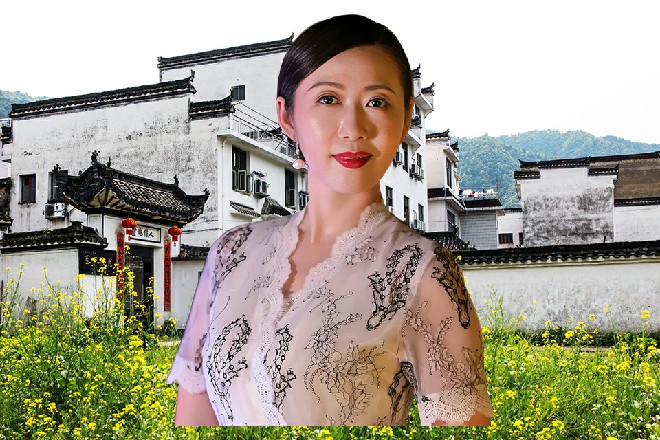 说着，他伸出手，又召唤过来七宝剑，弹奏出新的剑音来