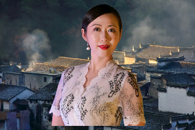 若依的拳头上裹着自己全身的力量，直接轰向了巨人的脸