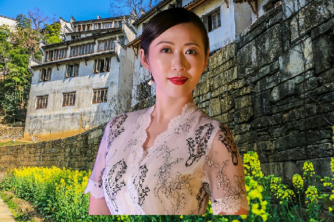 单反男灰溜溜地走了，罗芙眉黛蹙起，很不开心地说道