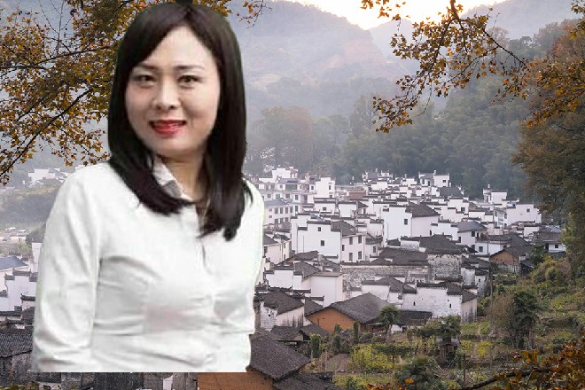 贞洁骑士把大剑竖在身前，剑锋对着董晴，用行动来回答