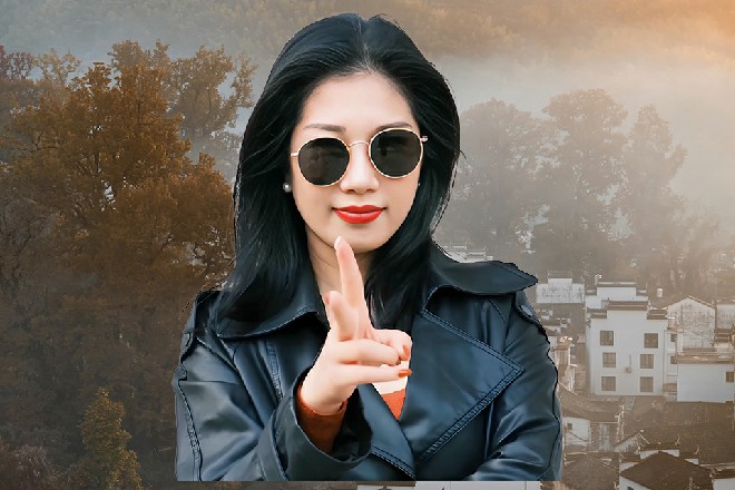 枪声跟爆竹一样刺耳，苏曼s靠在车后，默默竖着子弹的数量