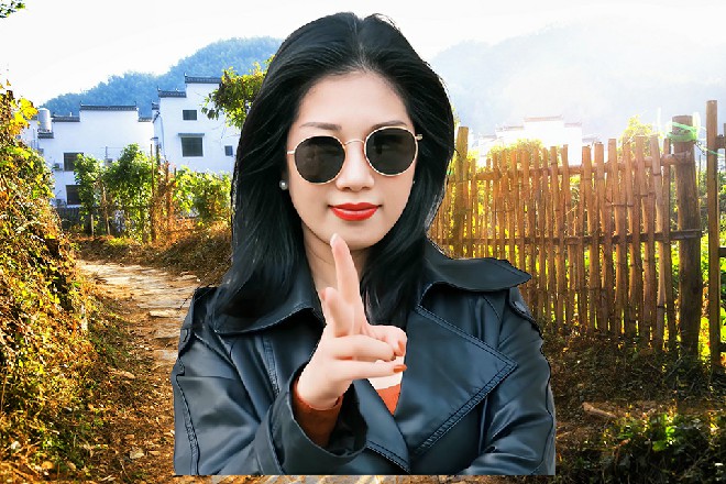 王玥并不惊慌，她在炎黄这一阵，接受了不少的格斗训练