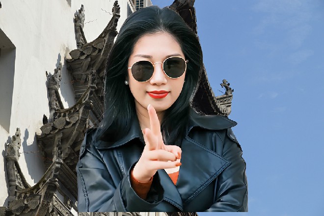 众人看了看诺曦S的字体，发现竟然还挺不错，苍劲有力