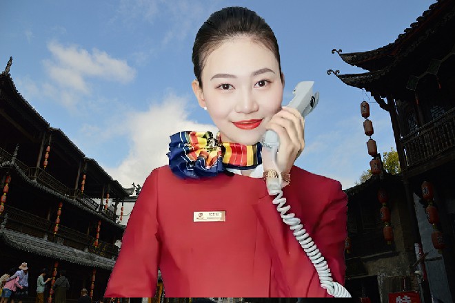 巨熊顿时咆哮两声，然后滚了起来，整个向着若依扑上来