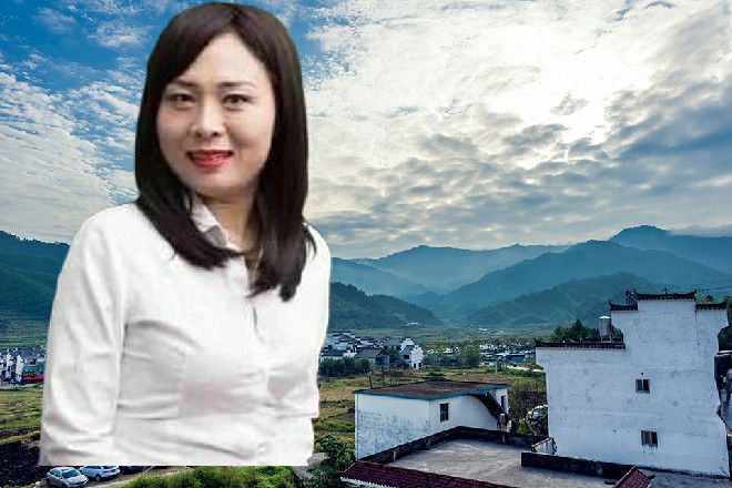 左京华吓坏了，直接跪在了地上，对着守墓之神拜了起来