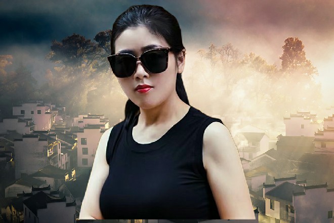 若依打了个响指，一朵白色的小花缓缓盛开，绽放在空中