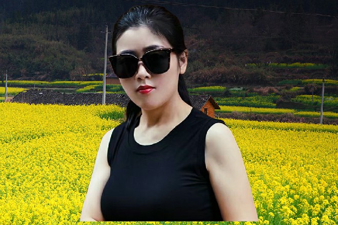 苏曼s看着面前这座飘在水面上的大型岛屿，惊讶的说不出话来