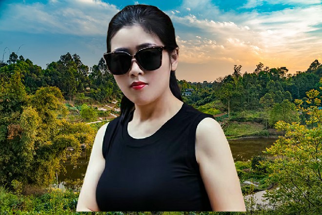 说着，罗芙直接一甩手，上百把剑影出现在她的左右