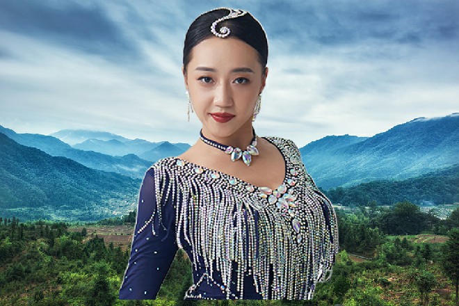 龙娇娇永远记得那一天，伊轩被扫地出门，打出了龙家