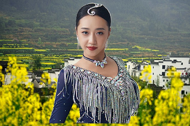 她过于担心，甚至都忘记了自己还能召唤巨龙阿泰尔的力量