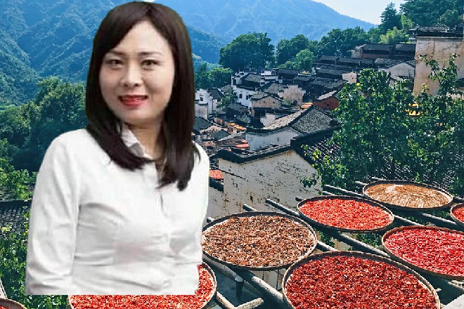 勾魂使阴沉地说道：既然如此，我只能用绝学来对付你了