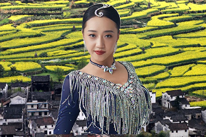 大毛吐出一口苦水，身体飞了出去，重重地砸在了地面上