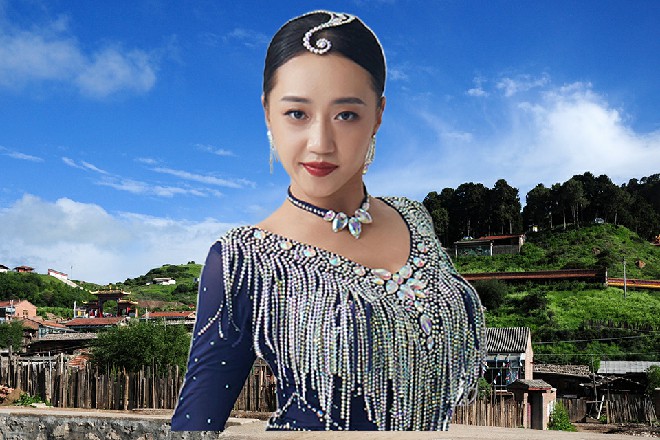 罗芙被气的不行，我是有个问题要问你，你必须如实回答我