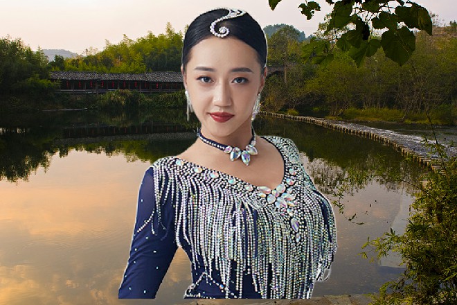 真是的，自己怎么会心慌慌的，太，太不争气了，