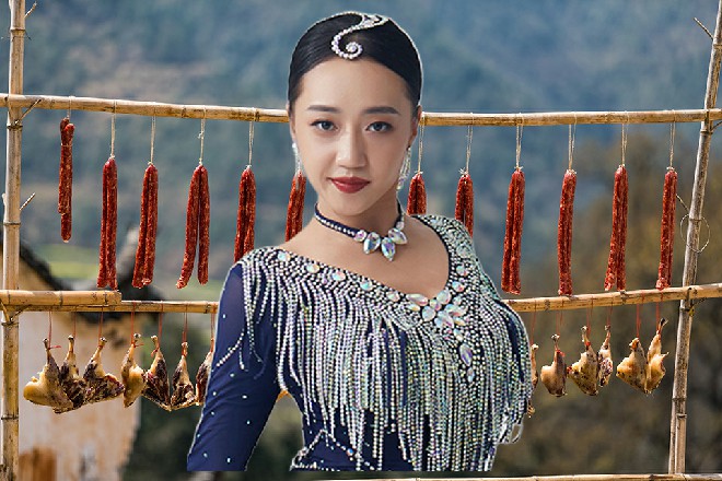 我也认为，既然是镇子上的东西，那周大富不能一个人独占