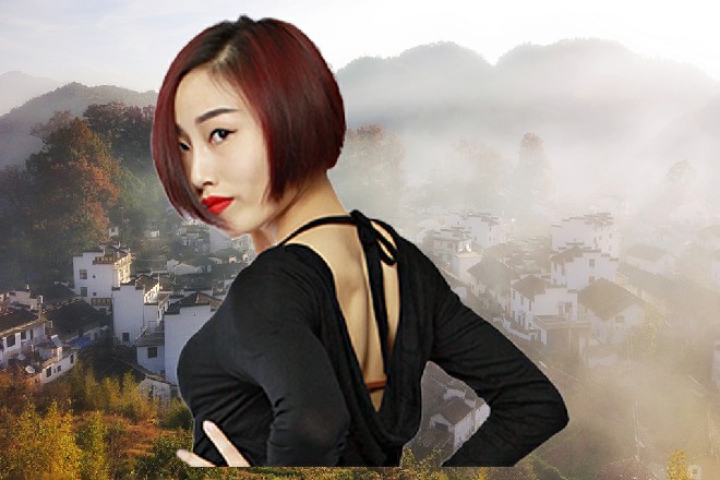 而与此同时，玛丽也偷偷从一个秘密隧道进入了政府大楼