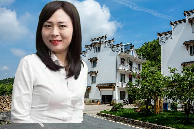 两个人一路来到了西餐厅，进去之后，苏曼s看到了一个熟人