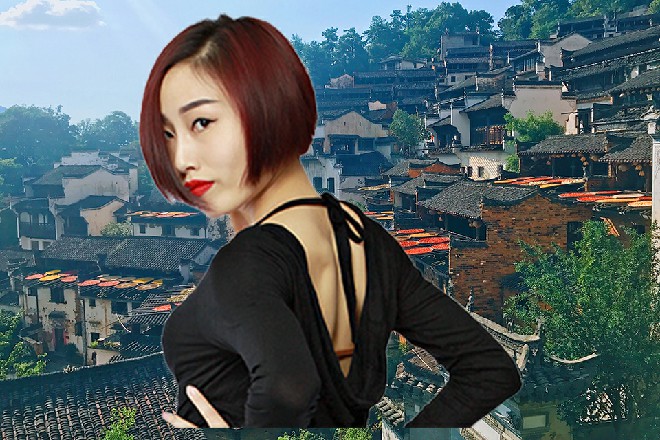 苏曼s也没想那么多，反正是容小薰给的，他就一口吞了进去