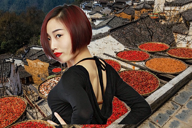 陈佳音笑了笑，这就是我们这些人的工作，总不能不演吧