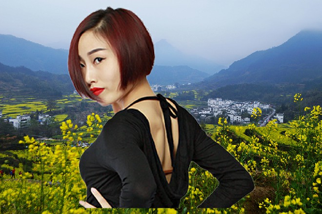 我擦，这丫头的卡包，也太厚了，里面真是什么卡都有