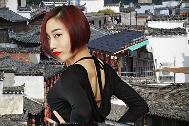 左小龙却苦笑一声，和那个人比起来，我还差的太远了