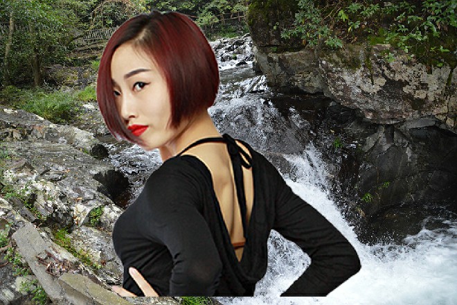 诺曦S和王玥对视了一眼，然后草薙上司忍不住嘀咕道