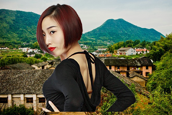 手机里传来了两个人的声音，一个是红色妖姬，另一个便是金阳