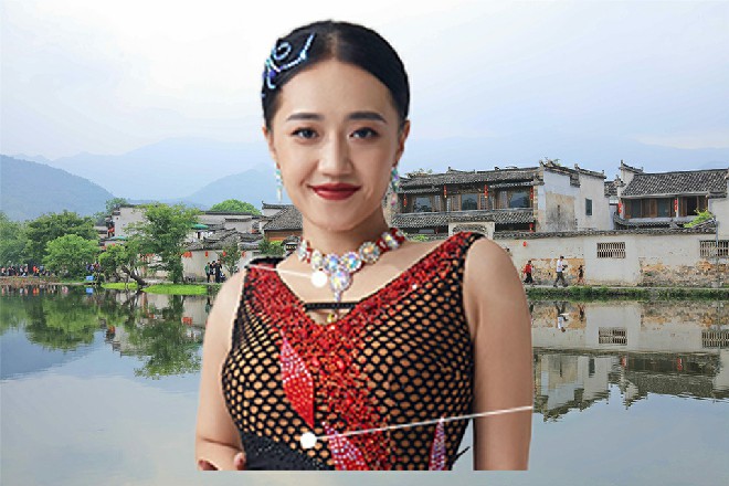 这些人瞬间干劲满满，一起喊着口号迈着大步走出去了