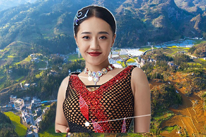 黑脸大汉皱起眉头，不爽地看着旁边这个漂亮的小明星