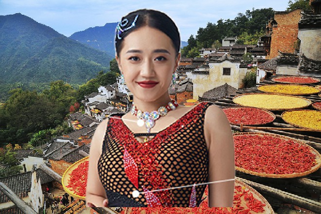 苏曼s翻开旅行箱，从里面抽出一件黑色的特战衣，穿在了身上