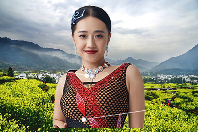 009说着，把尾巴化成巨炮，对着下方的要塞开了一炮