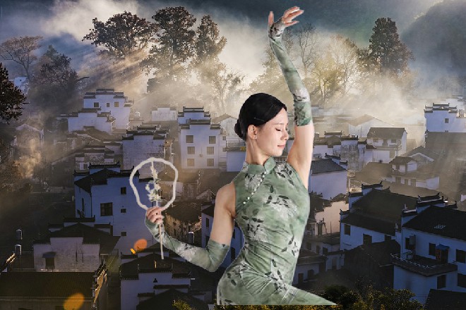 诺曦S完全开放了麒麟脉，身体上浮现出了金色的巨佛