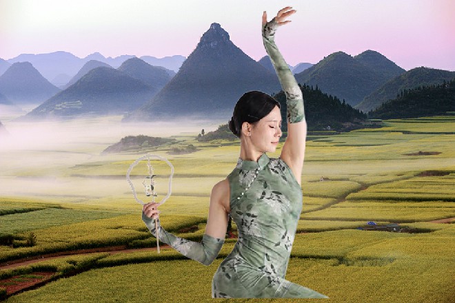 虽然要警惕每一个人，但红色妖姬还真有点佩服这哥们的意思