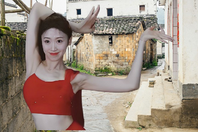 现在苏曼s接掌了他的工作，他的手腕，容海川只能说，漂亮