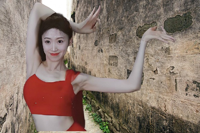 奇美拉有些不甘心，拥有这样的身体，又不是我本意