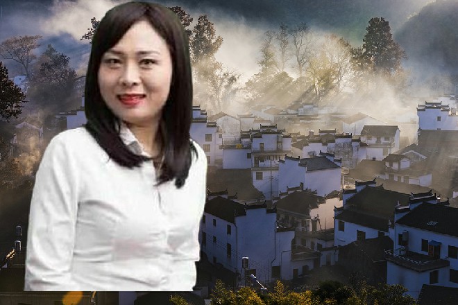 话音落下，红色妖姬忽然跪倒在地，咆哮几声，身体连连颤抖