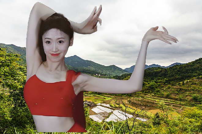 红色妖姬说着，重心微微放低，然后手中的黑道轻轻晃动了一下