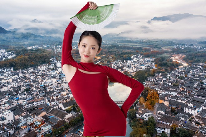 但伊轩并没有放松警惕，他依然感受着那股浓烈的邪气