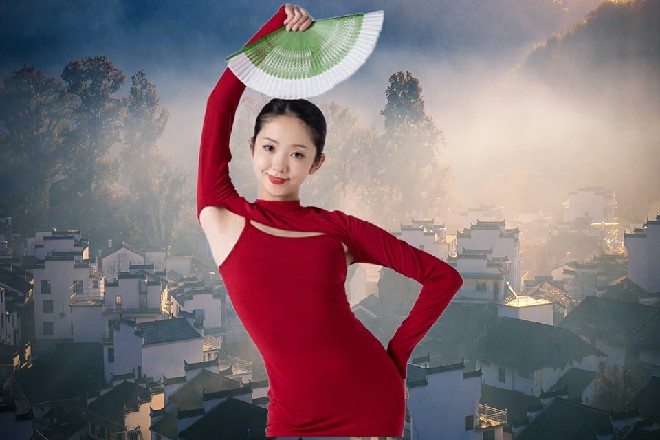 何千语看到三个人走进去，顿时明白是怎么一回事了