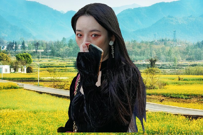 说着，宋妮又让红色妖姬躺了会去，这才出了门，去找安妮去了