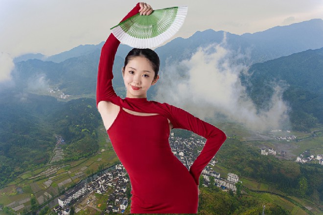 所有的真气被他释放出来，凝聚成这一尊十多米高的金佛