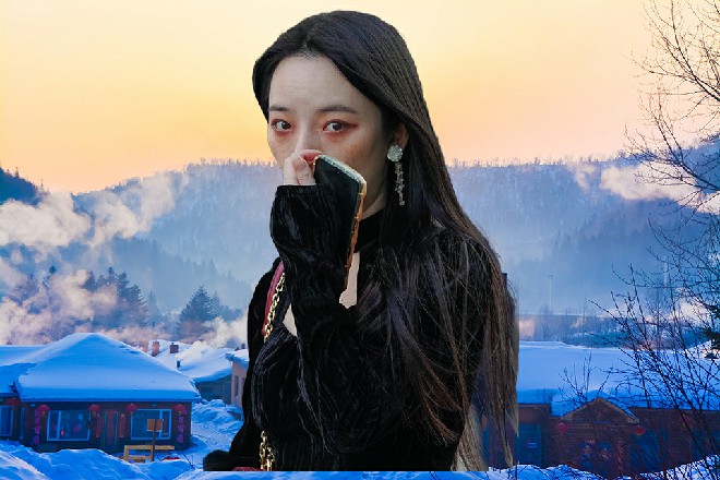 奇美拉缓缓说道：轮到星月城了，我要彻底毁掉这座城市