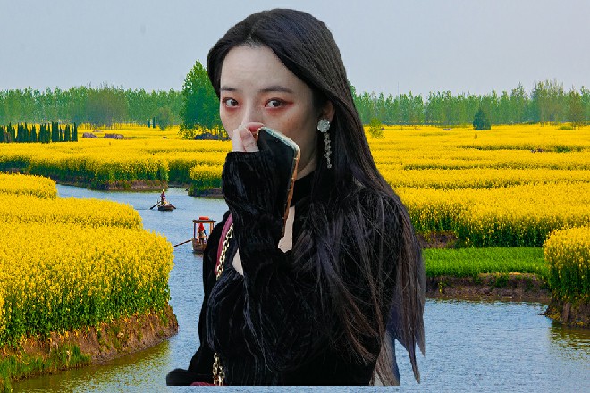 镜简简单单地回答了一句，这里将由我毁灭，你们退下吧