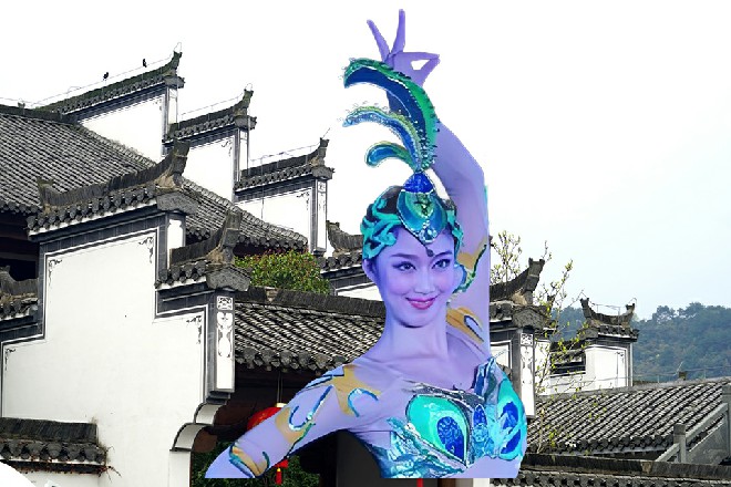 金龙撞在了金佛上面，直接化成了强烈的气劲，四下冲击