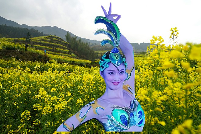 同时，诺曦S从耳坠里召唤出了色欲之枪，握在了手中