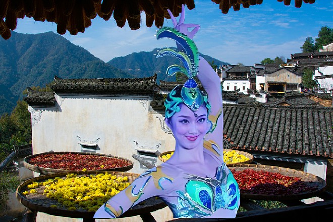 伊轩本来打算去紫罗兰看看的，结果被这哥们给堵住了